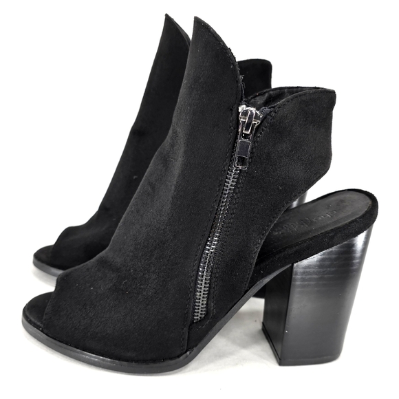 Charlotte Russe Alba Black Vegan Suede, Open Toe, Block Heel Women's Size 7M - Picture 2 of 11